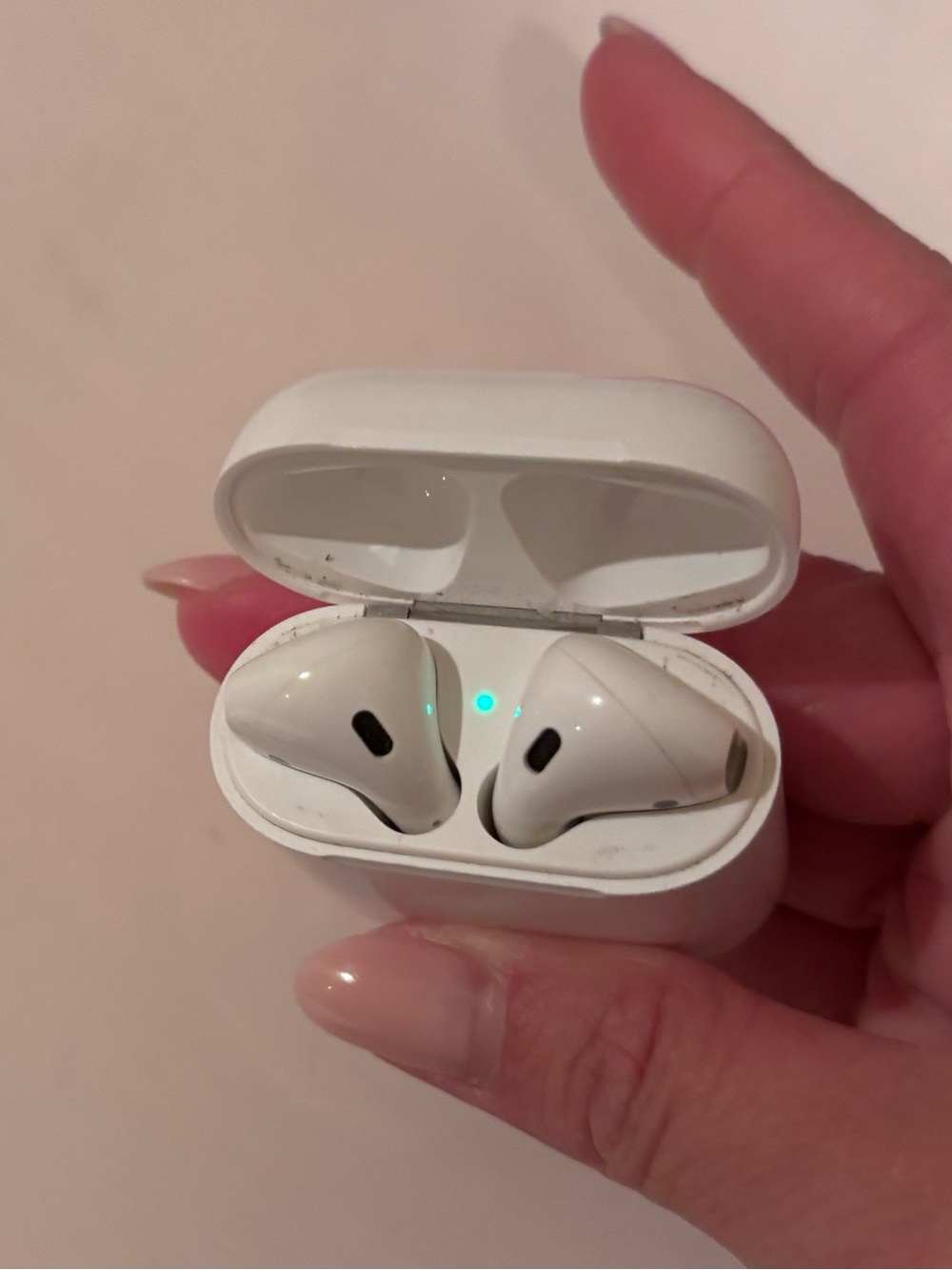 Airpods Wireless Earbuds with Charging Case